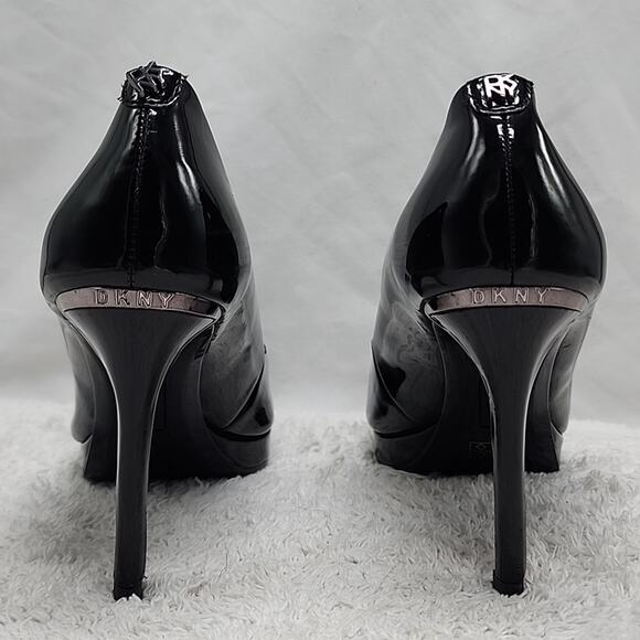 DKNY LEXIE POINTED TOE CLASSIC PUMP BLACK PATENT LEATHER LADIES SIZE 6 GUC - Picture 8 of 16